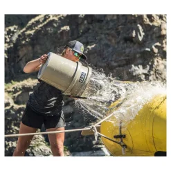 YETI - Loadout Bucket 19L // Charcoal